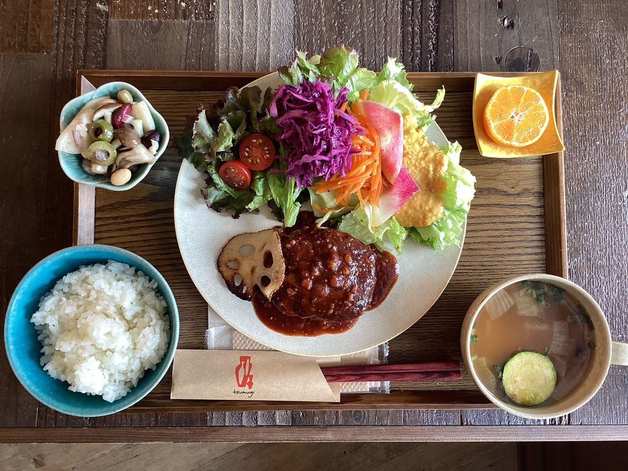 【A】つむぎランチ　～玉ねぎひしおのハンバーグ～