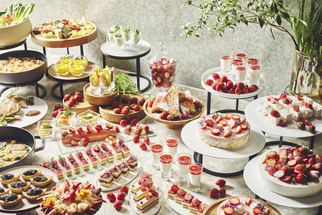 [Dining Club Members] Lunch & Sweets Buffet – Strawberry Selection (Weekdays)