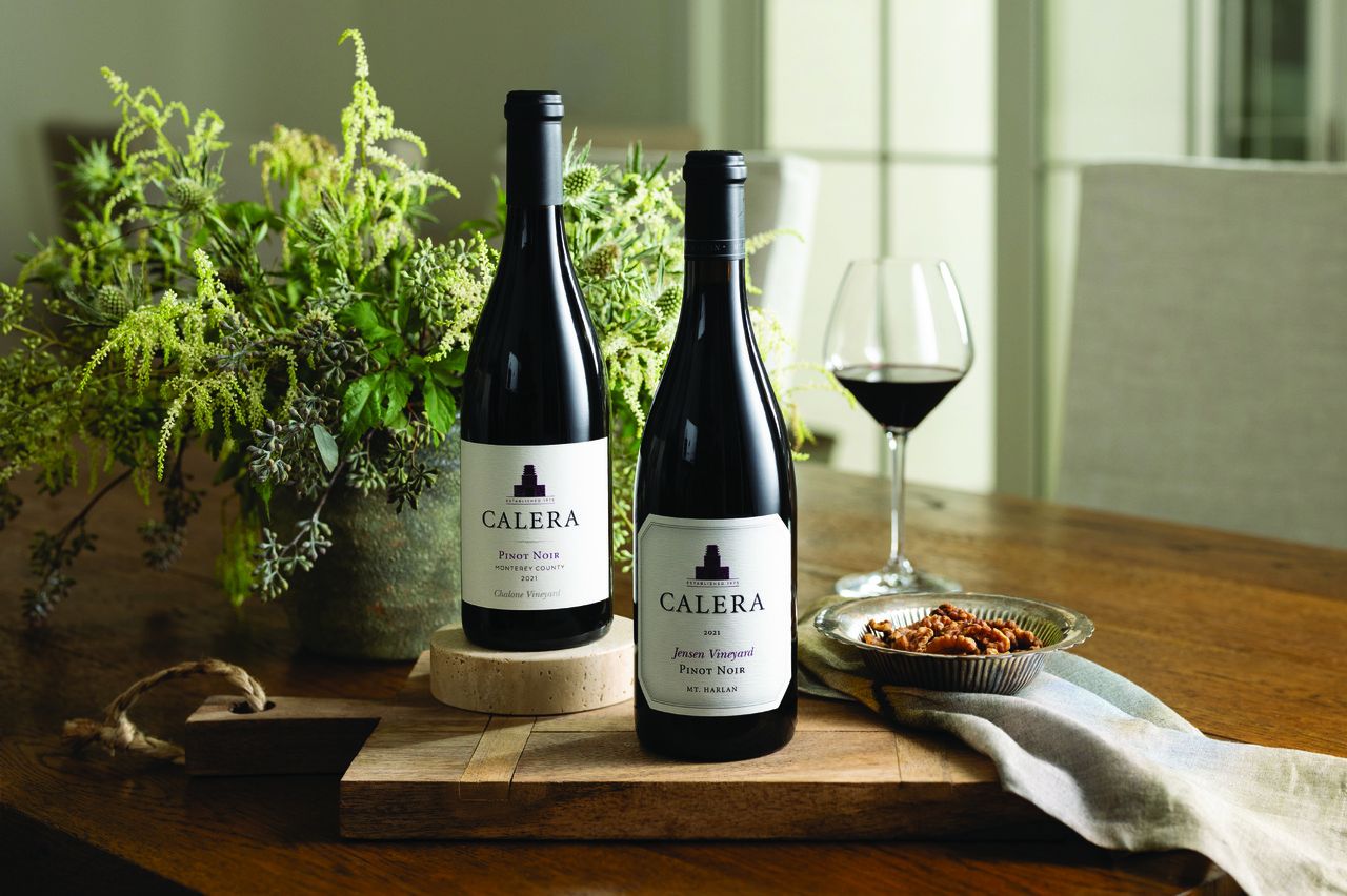 特色菜餚和搭配卡萊拉酒莊葡萄酒的晚餐。