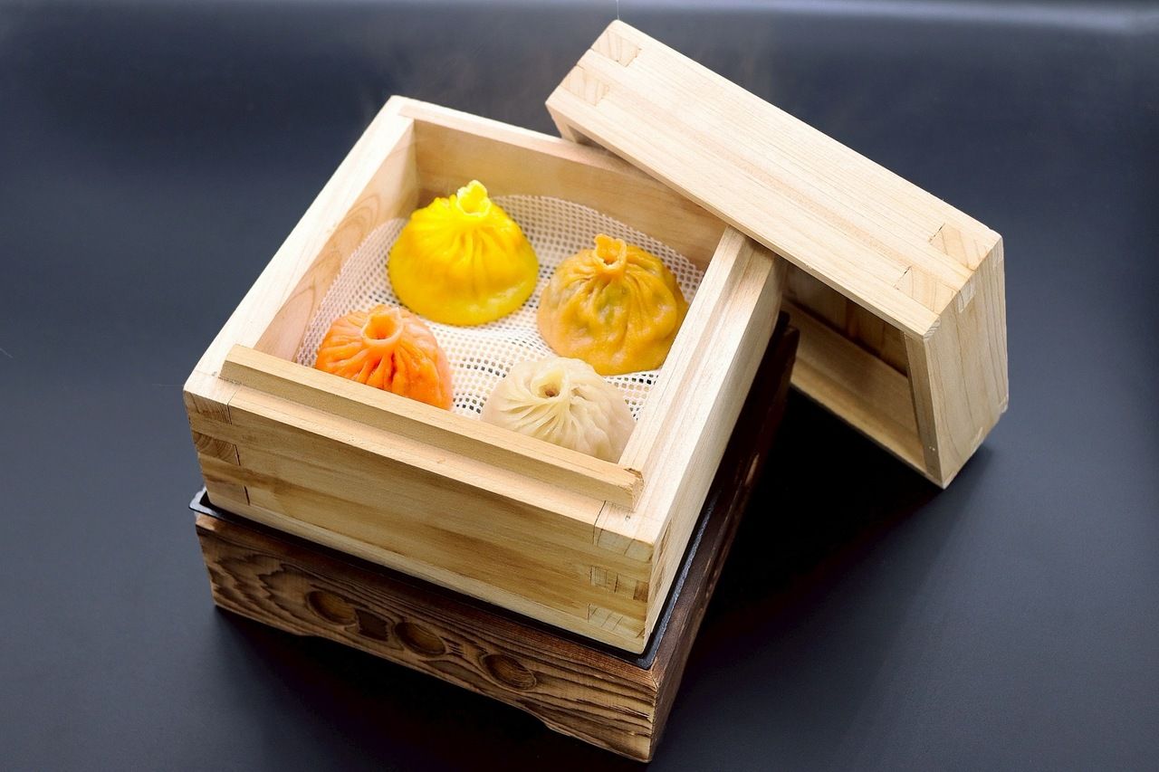 【点心あれこれ Course】➕【飲み放題２h】名物4色小籠包や北京ダック等、点心と本格中華を味わう全13品＋２０種類以上のドリンク飲み放題２h付きコース