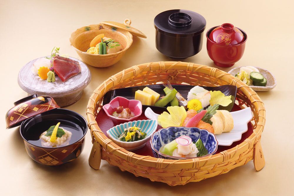 KANGETSU-GOZEN with tempura