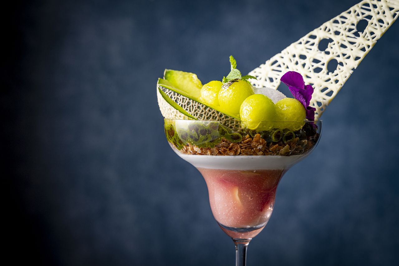 [Summer Night Parfait “Blush Lagoon”]  A parfait available exclusively at the bar