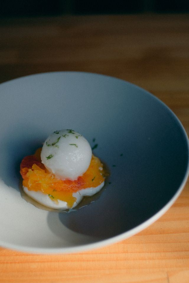 Lunch course with dessert
