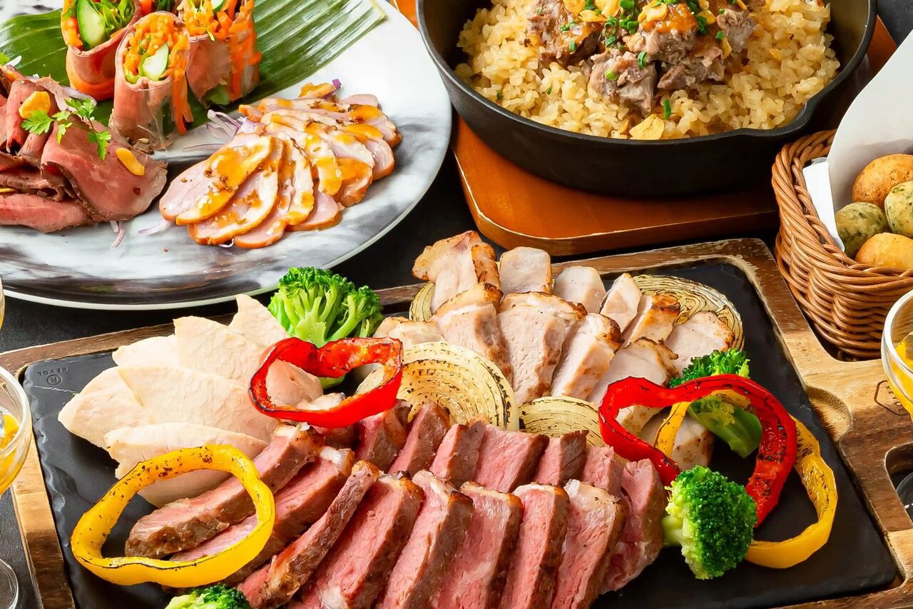 ローストビーフと三元豚を堪能する肉極みコース（3時間／月～木）
