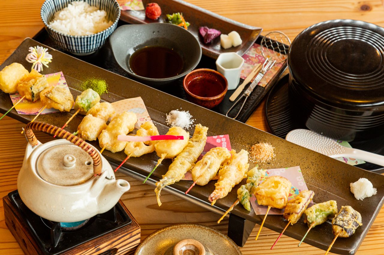 【One drink included】Grilled Kyoto duck and assorted 16-kind mini tempura set