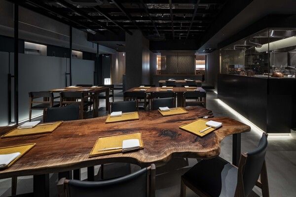 Table seating