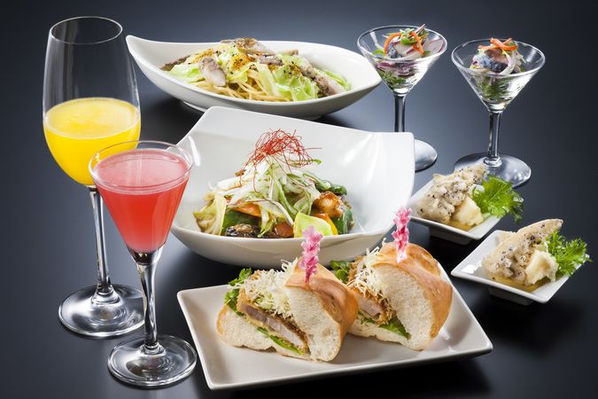 Lounge & Bar Old Saloon 1934