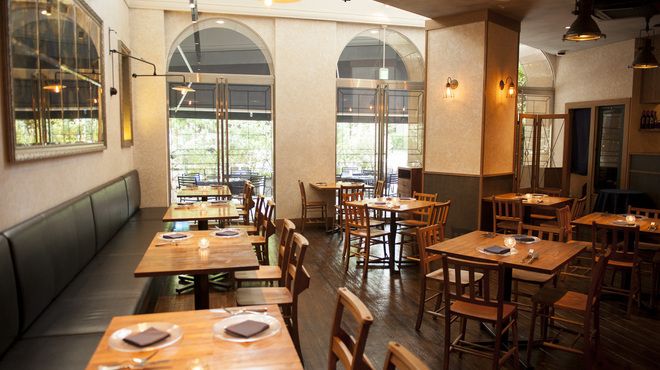 BISTRO FAVORI