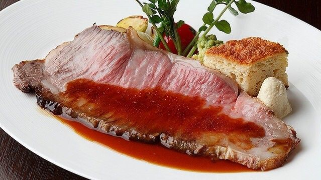 Grand Kitchen 