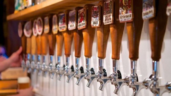 Hakuba Taproom / Hakuba Panorama Hotel