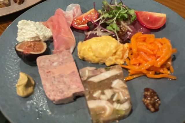 Bistro Tatsumi