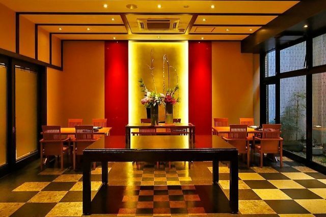 Obana Japanese Restaurant / Hotel Obana