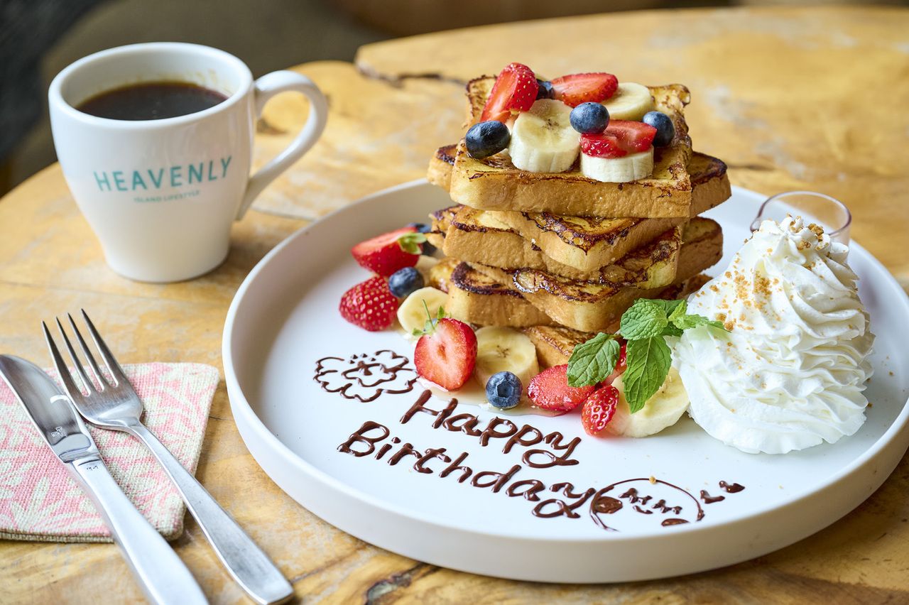 [For celebrating with your loved one] Anniversary lunch course + 1 drink & dessert platter included