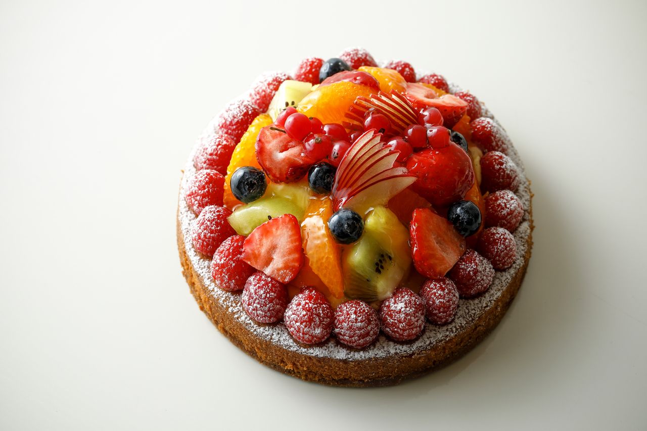 Anniversary Mix Fruits Tart 15cm