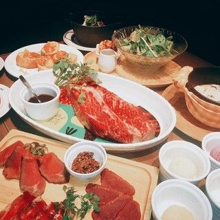 Aged Japanese black beef steak & tartar hamburger course (10 items in total) ¥6,600