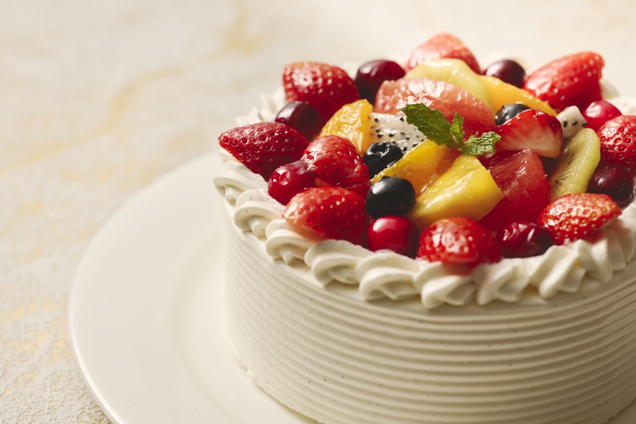 バースデーケーキ　生クリーム　５号