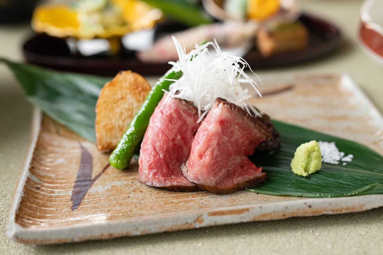 New Year's special kaiseki (with Hayama beef)