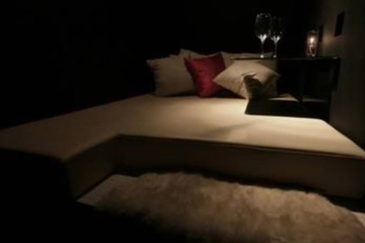 日～木の特別価格★STANDARD BED個室☆３ｈアニバーサリーコース（ 飲放題付）