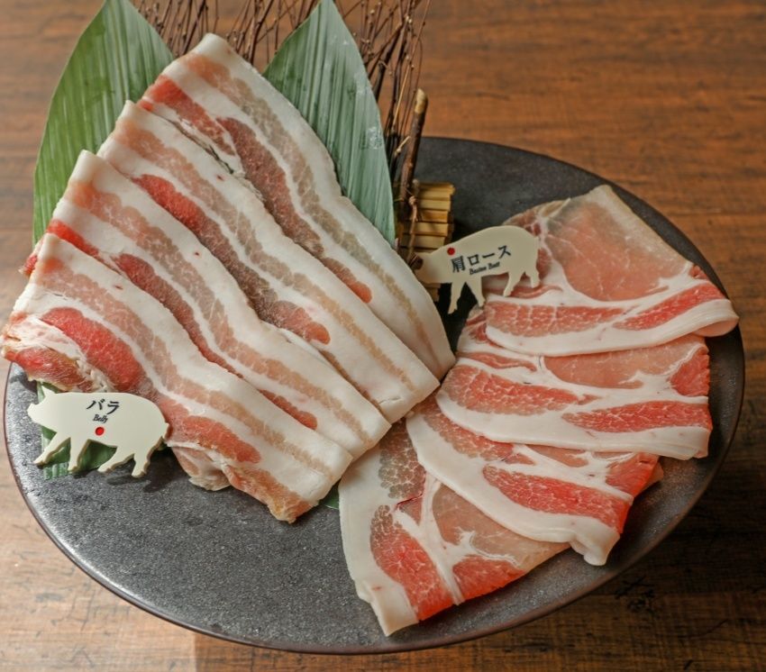 ອາຫານວ່າງຊີ້ນໝູພາຍໃນປະເທດ