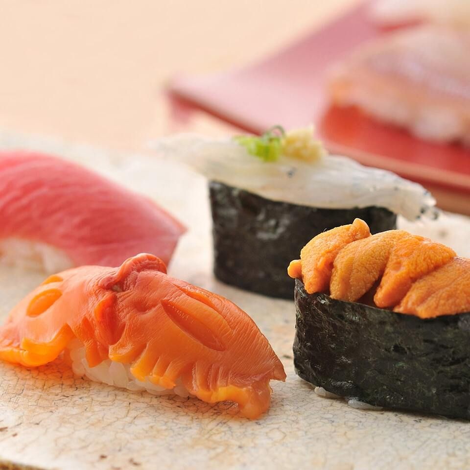 【Lunch Official Online Special】Sushi (13 pieces) with a complimentary welcome drink