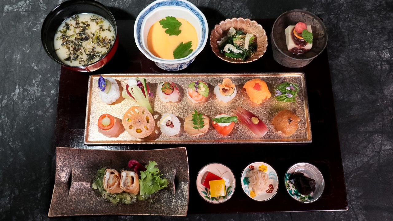 Temari sushi Gozen | Weekday lunch, limited to 10 meals per day