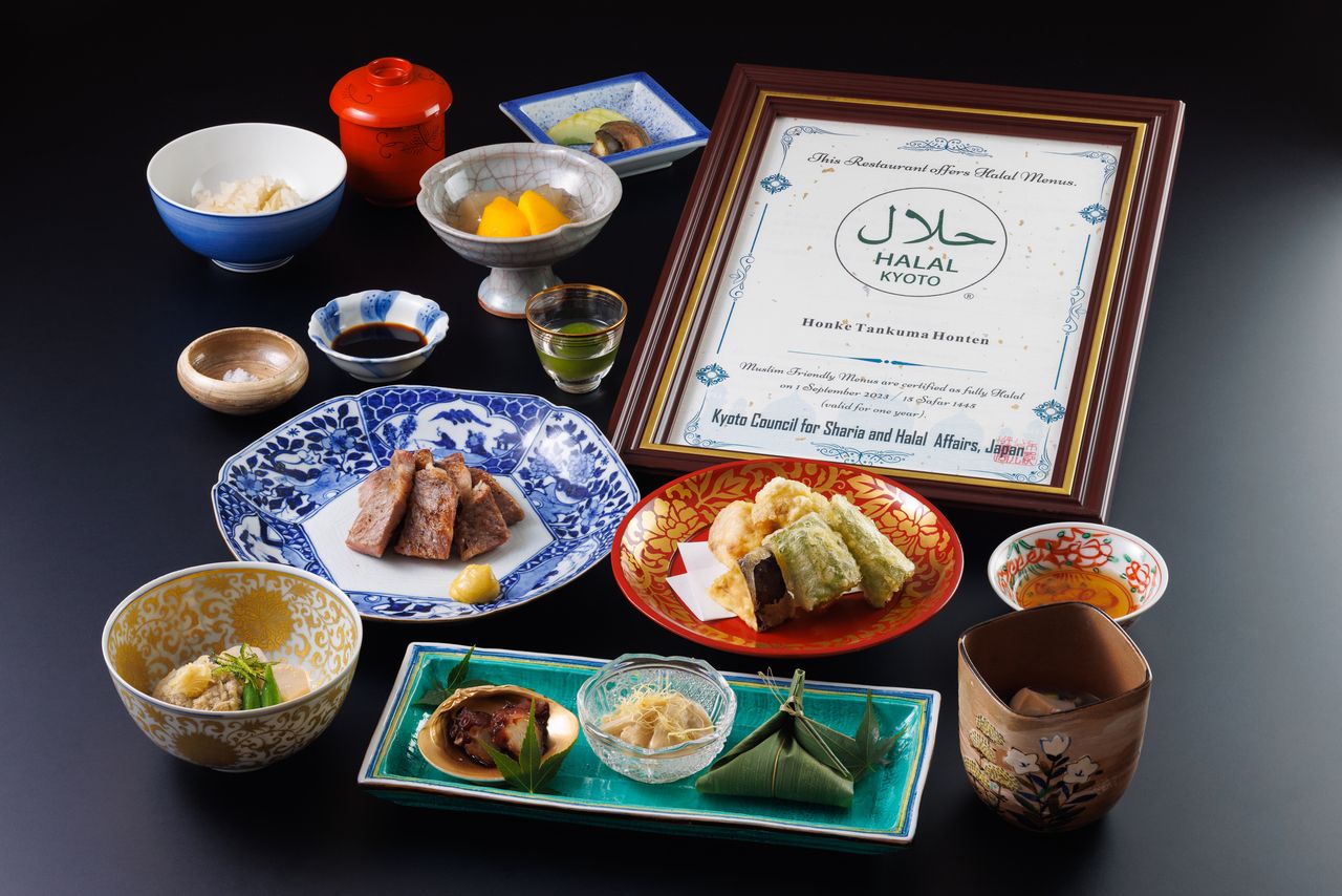دورة لحم البقر الواغيو الحلال والدجاج الحلال 33000 ين ياباني "OMAKASE"
