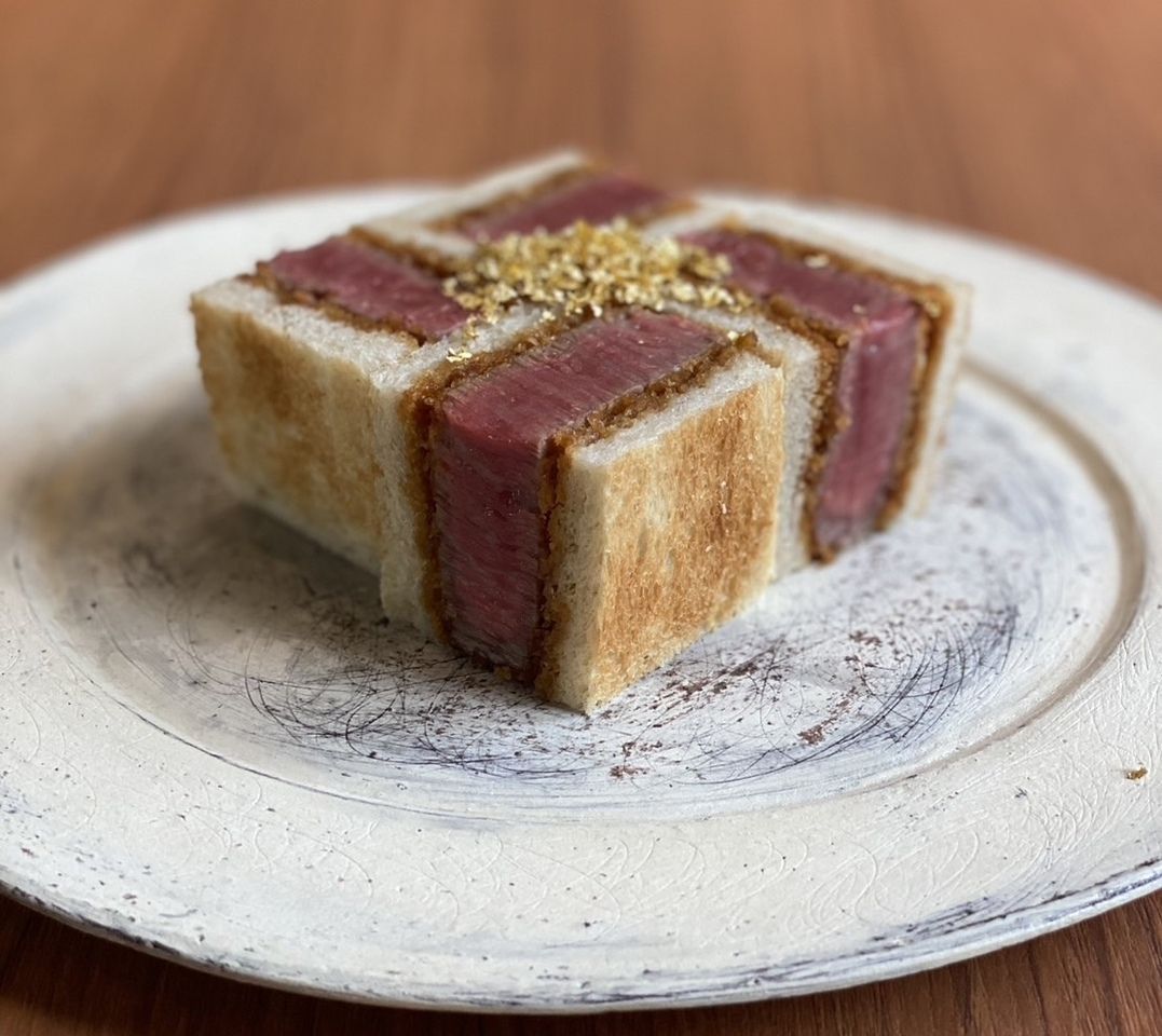 OZAKI CHATEAUBRIAND  CUTLET SANDWICH