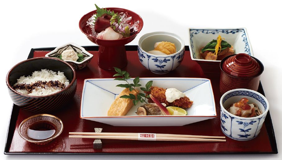 一汁五菜の膳（テーブル席）