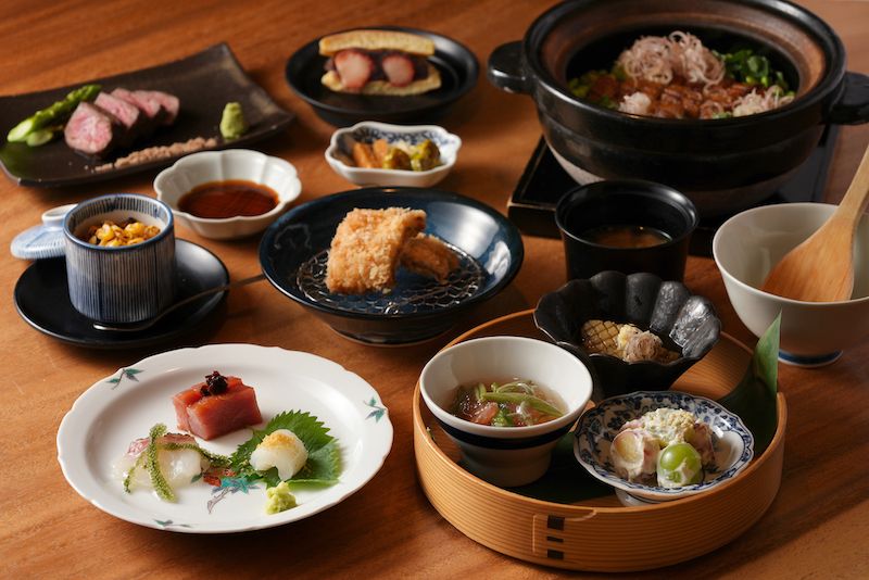 Chef's seasonal full course (7 dishes)