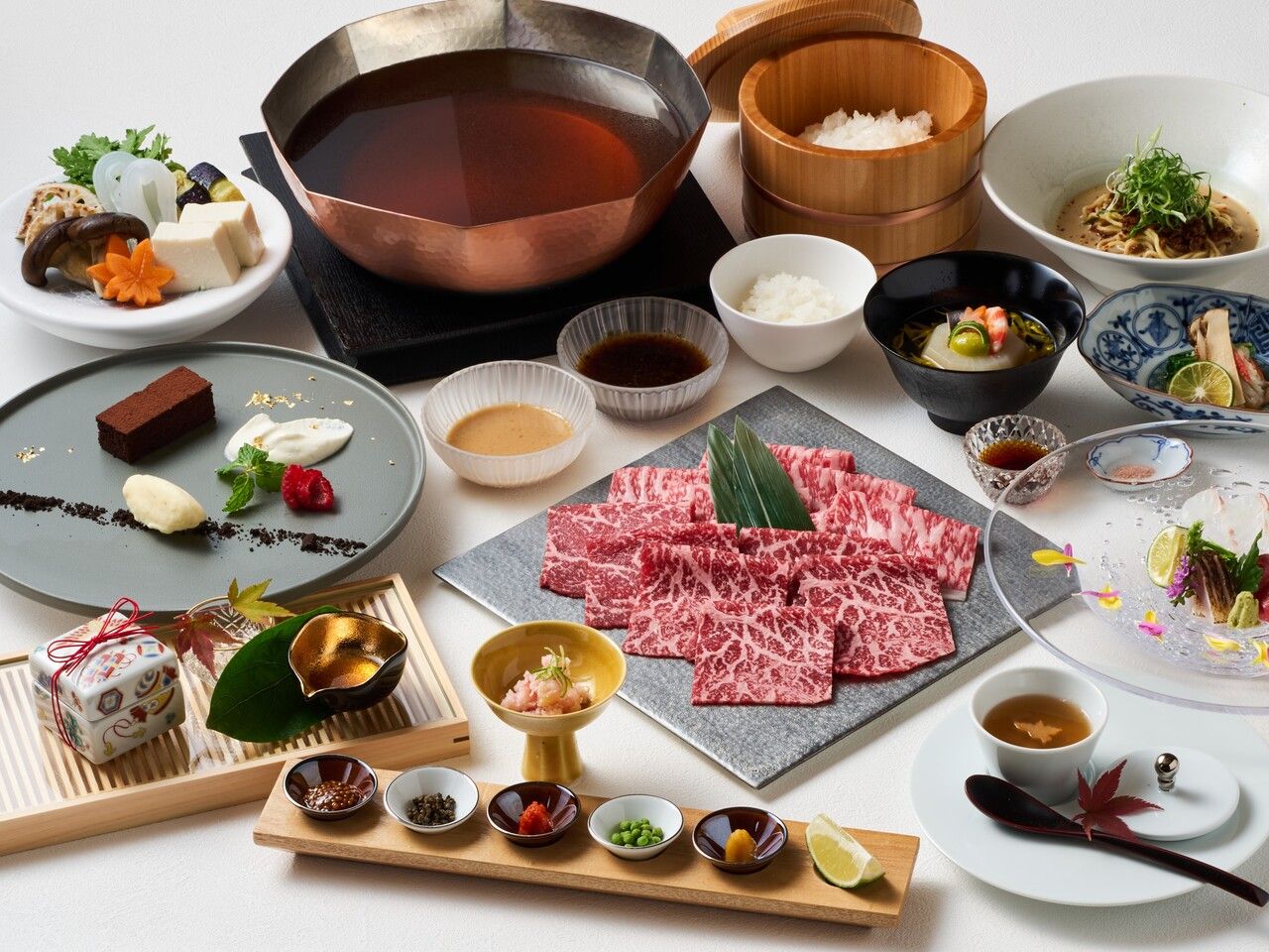 [AKAGI] Kuroge Wagyu beef sirloin and Top Round shabu-shabu or sukiyaki