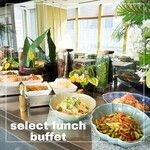 【平日ランチセレクトビュッフェ　2,300円】タイ王道料理一品＋副菜＆サラダ＆デザートバイキングのお得なLUNCH☆