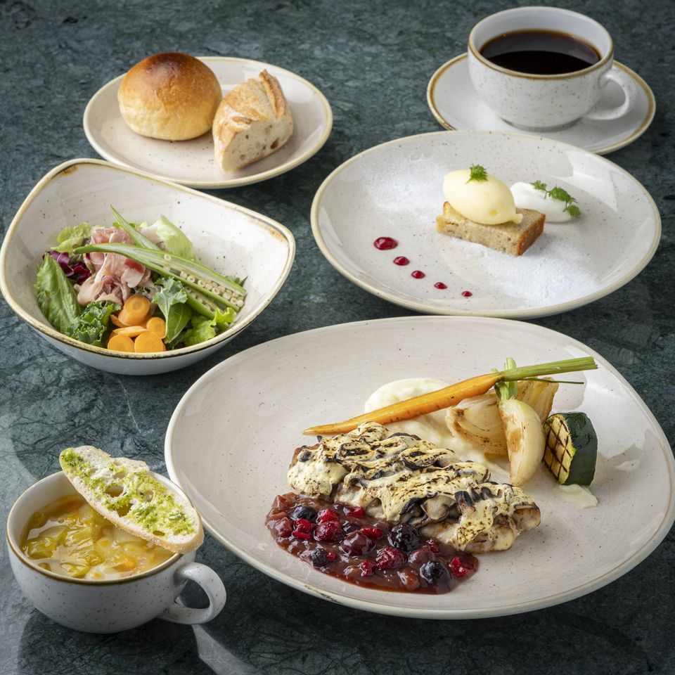 【 Lunch Set】 A set of 5 dishes with one main dish of your choice