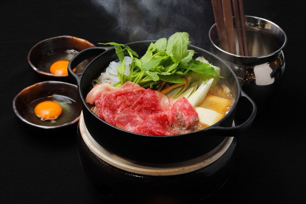 黒毛和牛のすき焼き御膳　3700円