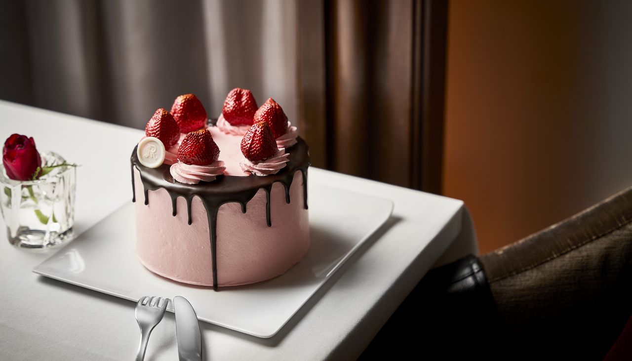 【お持ち帰り用】苺とチョコのレイヤーケーキ／直径12cm