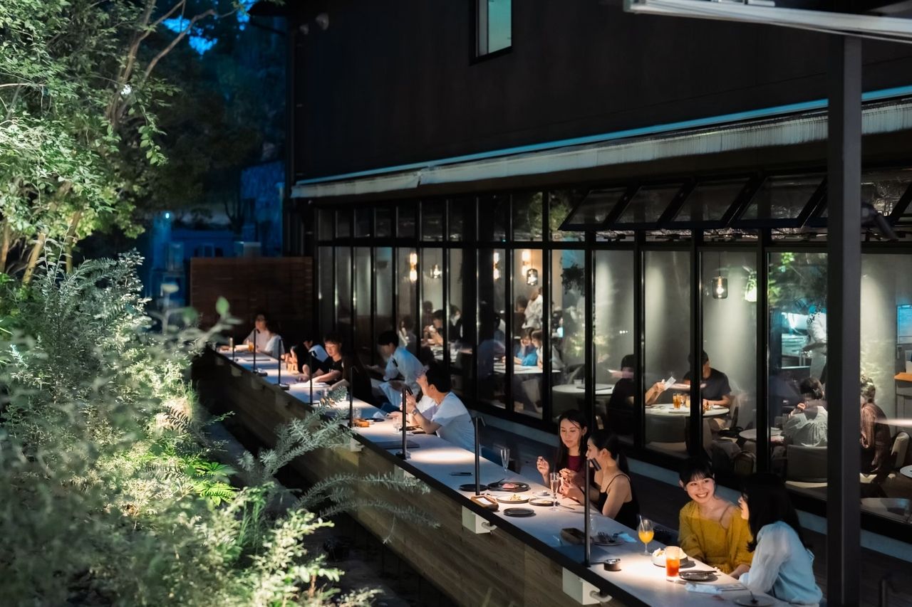 (晚餐): 【露台吧台】僅限座位預約（請當天選擇菜單）