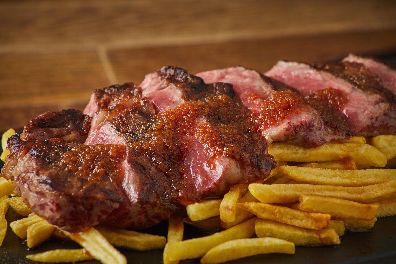 黒毛和牛熟成肉・極上部位使用！サーロインステーキランチ