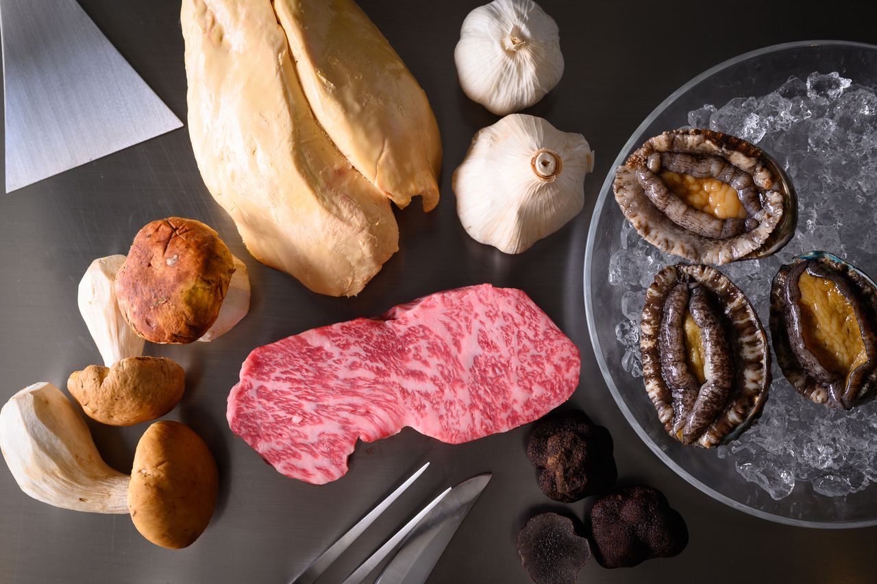 ◇幸福的午餐時光◇蝦夷鮑魚和北海道黑毛牛肉的午餐套餐