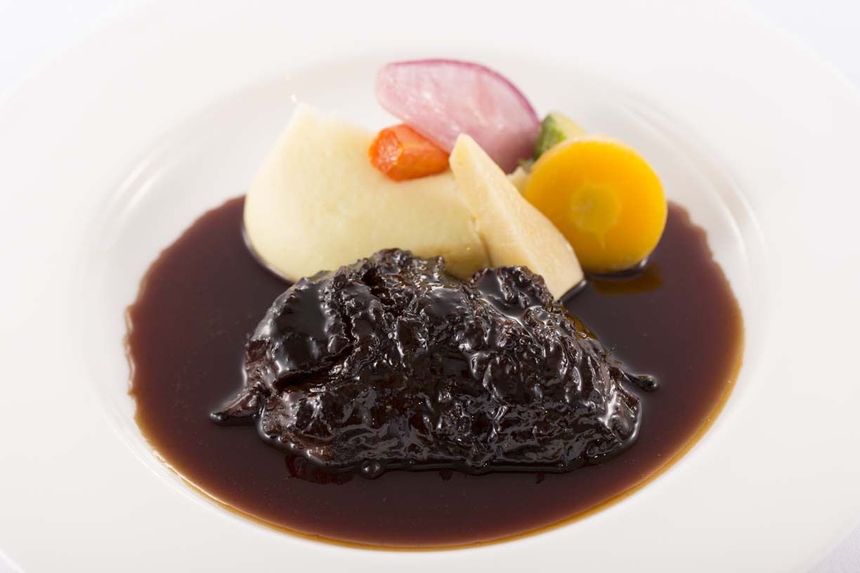 迷ったらこれ！定番ランチ￥4708～　一部追加料金を頂戴するメニューがございます