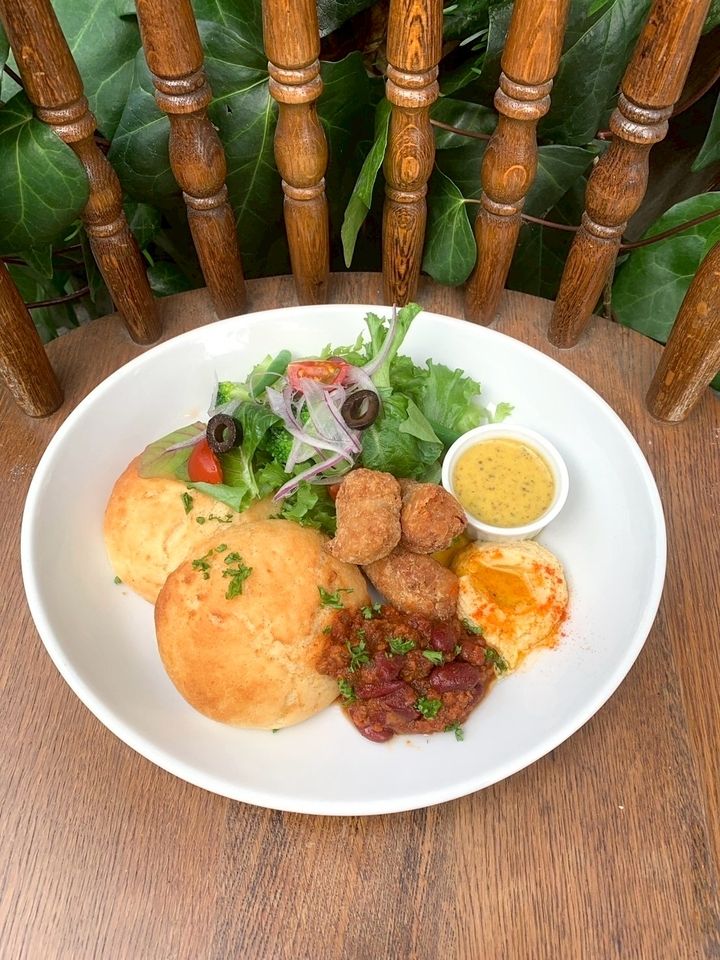 Pancake Ayam Soy dengan Saus Maple dan Mustard