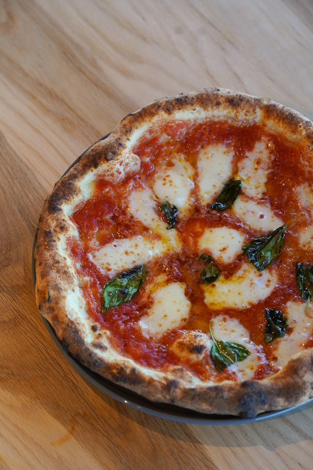 Margherita (Margherita pizza)