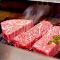 【極みコース】名物たたみネギたん塩、特選サーロイン、トリュフとフォアグラの土鍋ご飯など全12品