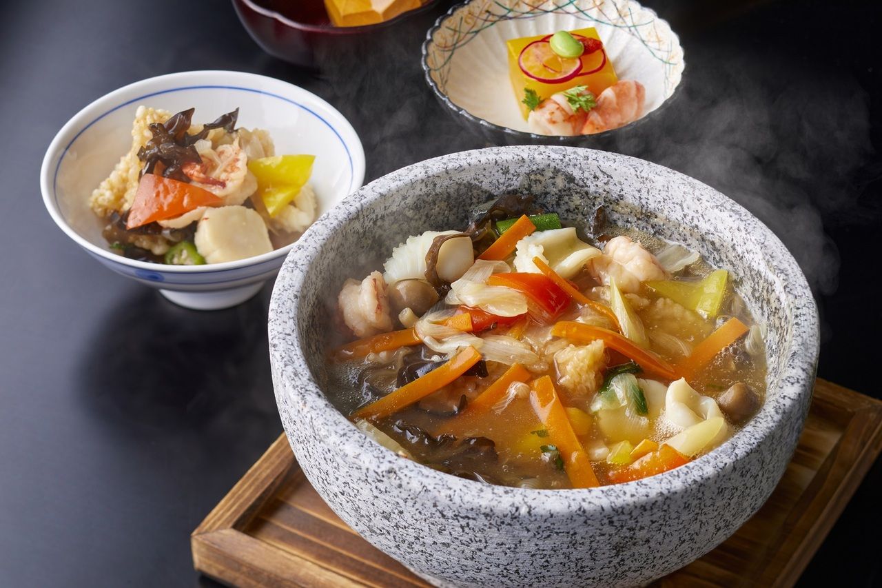 石焼き海鮮おこげ 特製あんかけ