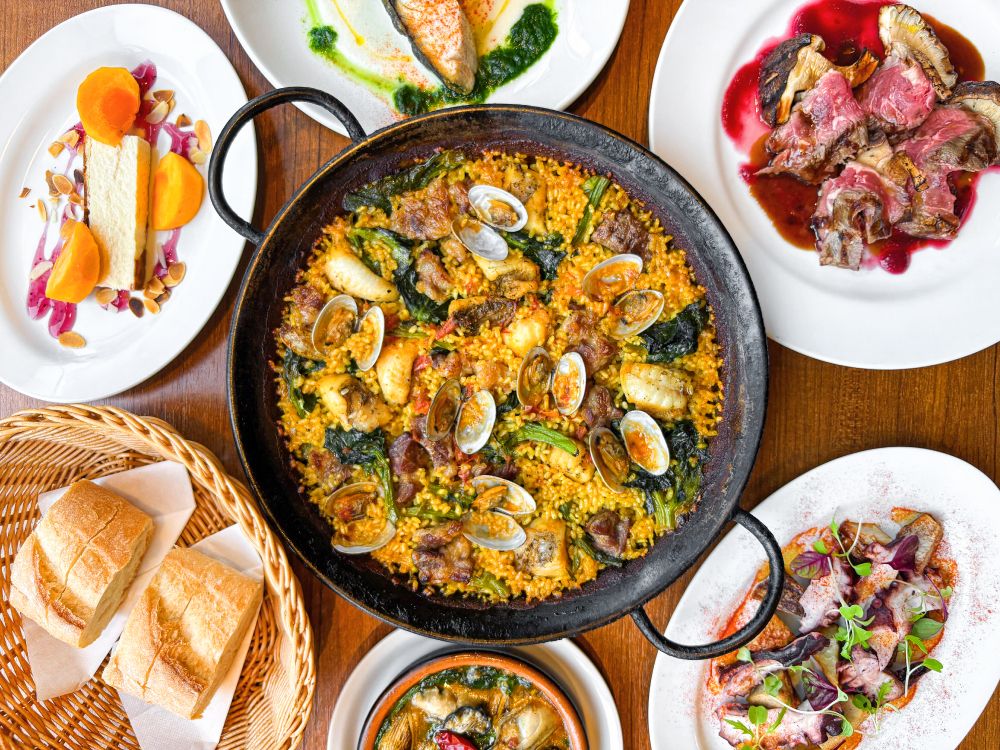 （11/1～）【ディナー】忘年会にもおすすめ！季節のフェアコース《飲み放題付き》