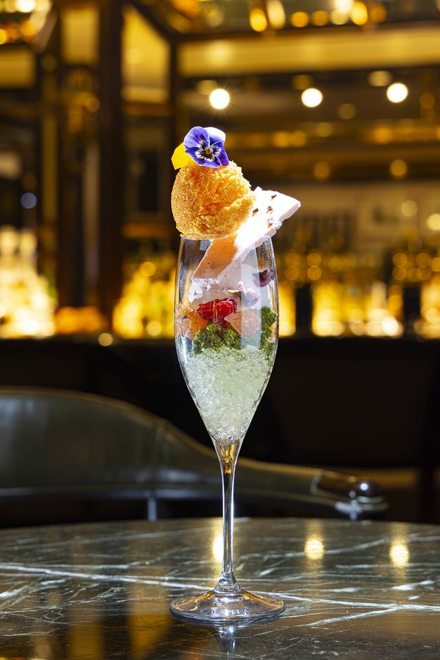 【Parfait "Sakura citrus sparkler "】 A stylish parfait available only at the bar