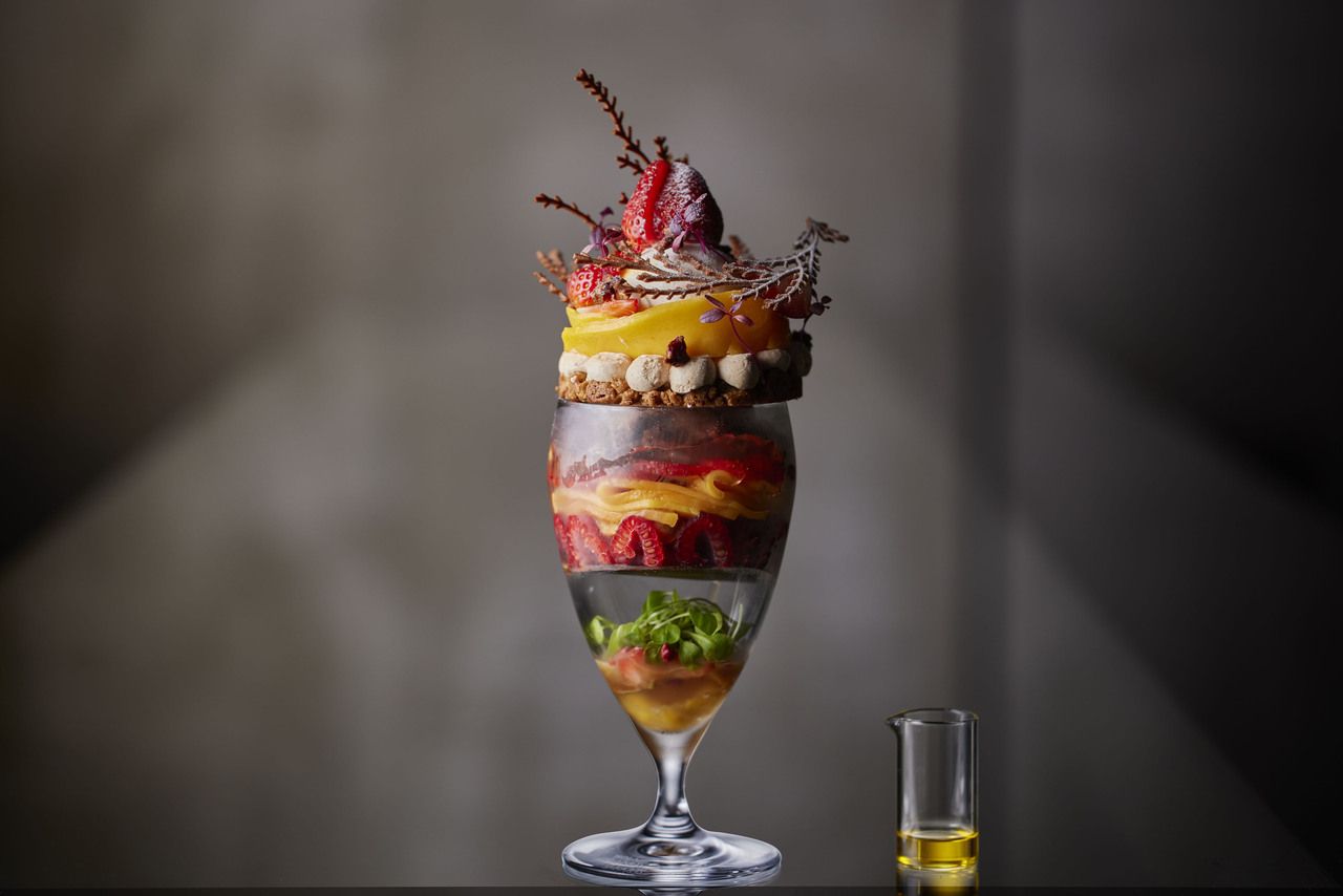 Parfait Bijou® Mangue et Fraise 【¥8,600 (tax not included) with drink】