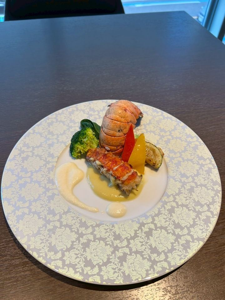 【12月限定】 オマール海⽼のロティ アメリケーヌソース