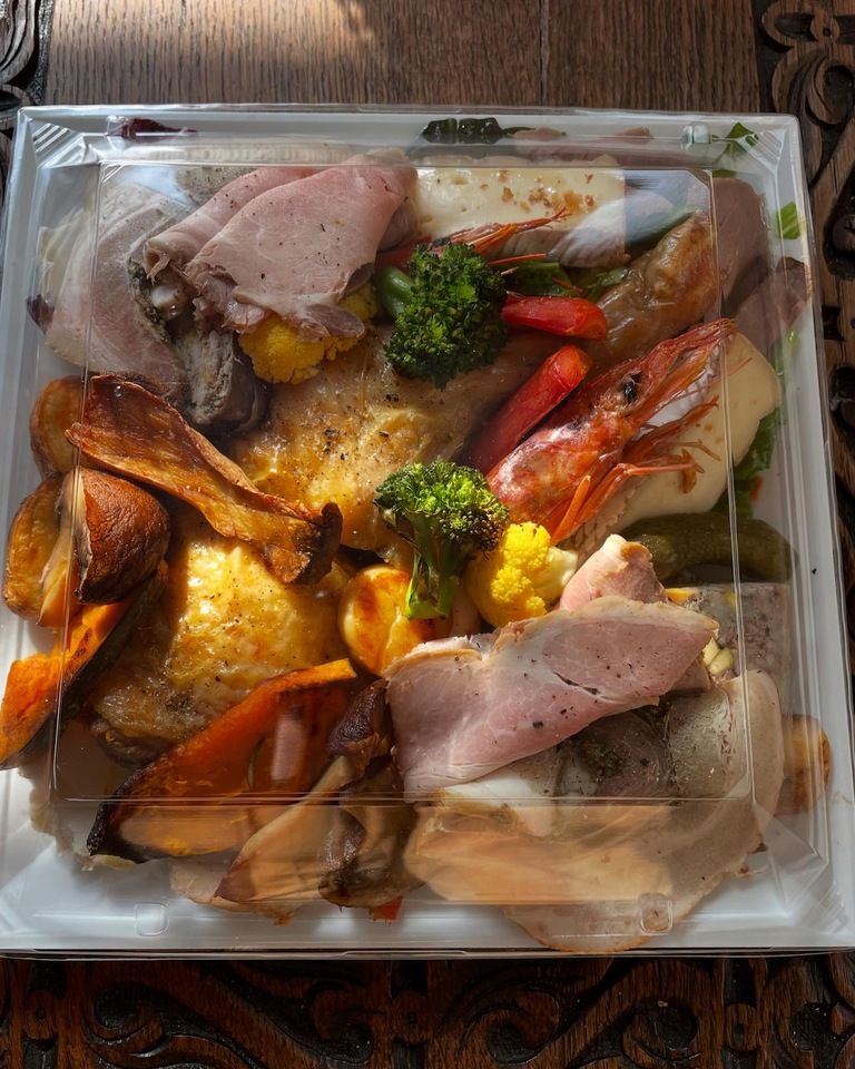 オードブル　2名分　25㎝×25㎝