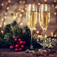 [2025 Christmas Course with Champagne Toast]