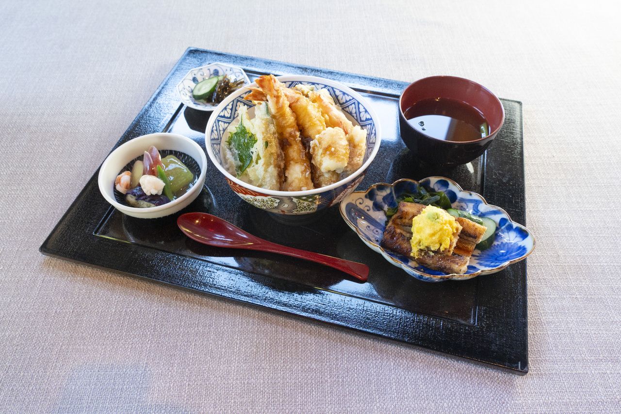 【ランチ】大海老天丼と淡路の焼穴子の御膳