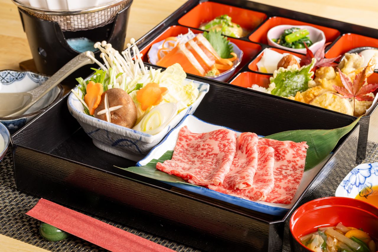 重箱　和牛しゃぶしゃぶセット